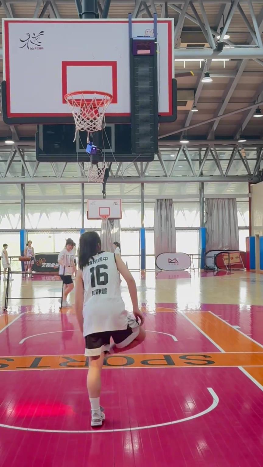 所以，你能摸高多少？