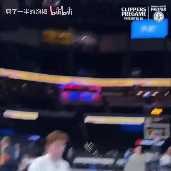 寶藏球員！你覺得小瓊斯能延續(xù)去年季后賽的亮眼表現(xiàn)嗎？